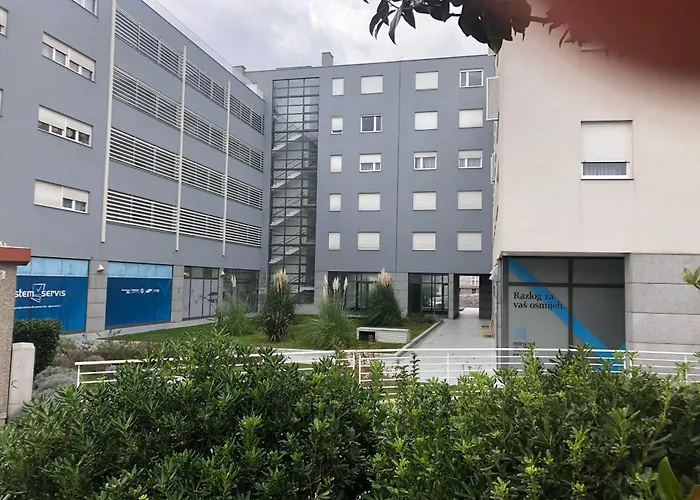 Golden Tulip Apartment